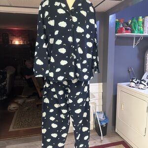 Kathy Ireland blue clouds pajamas XL